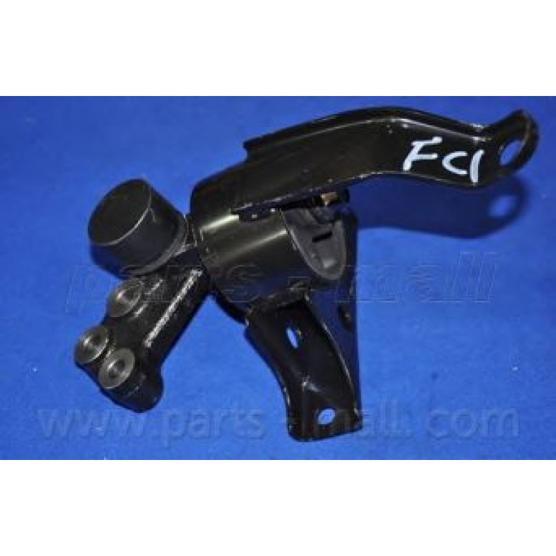 PXCMA-011A  PMC  -  Опора двигуна