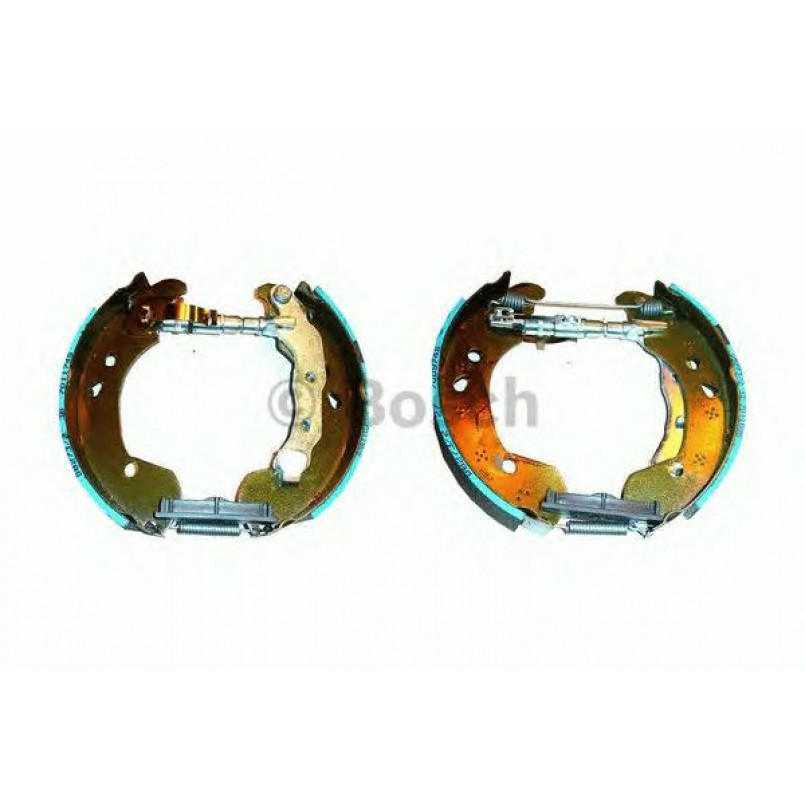 0204114626 BOSCH К-т для гальмівних колодок (колодки+циліндри+пружини) KS626